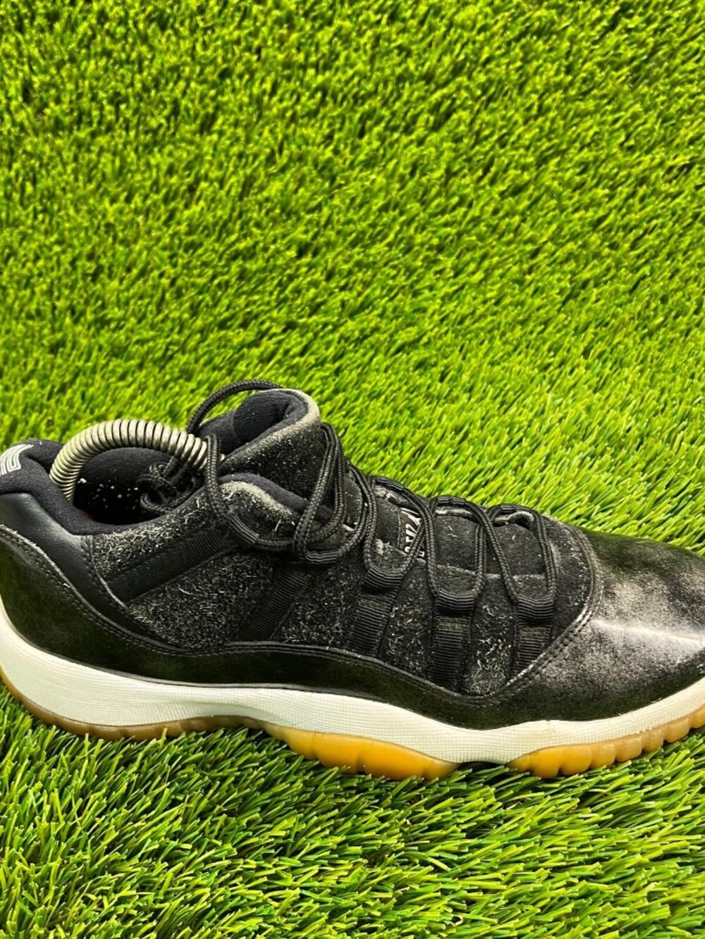 Nike Air Jordan 11 Retro Boys Size 7Y Black Running Basketball Shoes Sneakers